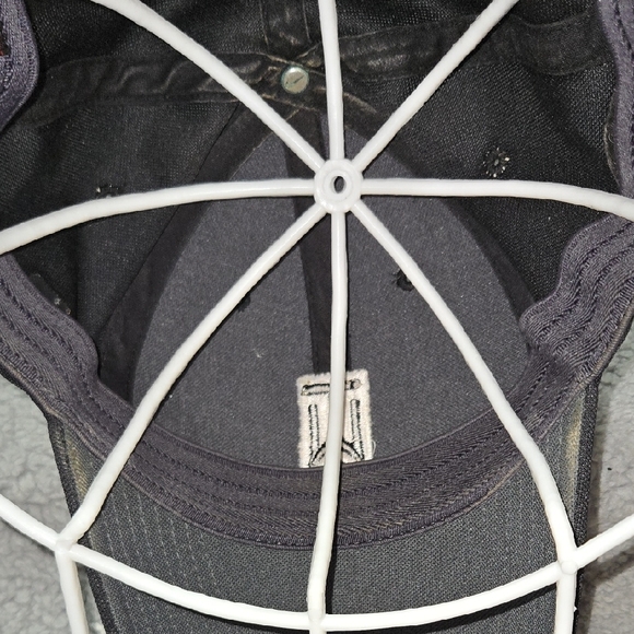 Classic Black Cap with Embroidered Logo - Picture 7 of 9